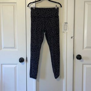 Athleta cheetah print leggings